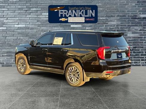 Used 2024 GMC Yukon Denali Ultimate AWD/4WD image 3