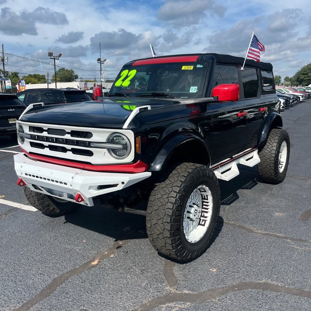 Used 2022 Ford Bronco Outer Banks AWD/4WD image 2