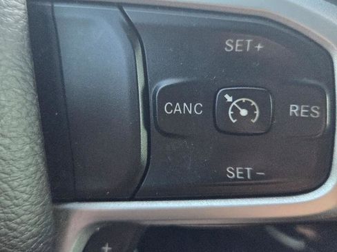 Used 2020 RAM 1500 Big Horn AWD/4WD image 19