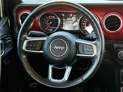 Used 2022 Jeep Gladiator Rubicon w/ Cold Weather Group image 13