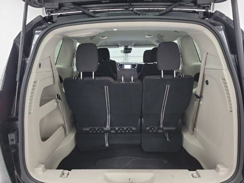 Used 2024 Chrysler Voyager LX FWD image 6