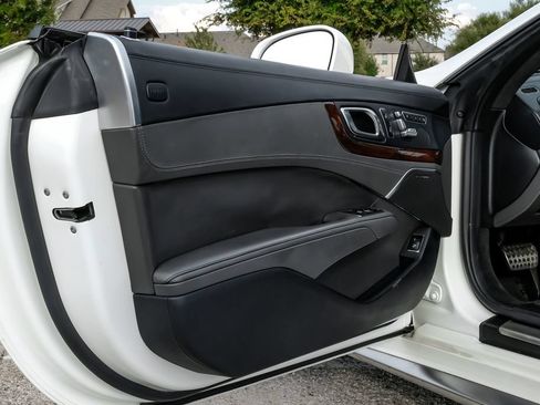Used 2018 Mercedes-Benz SL 63 AMG image 31