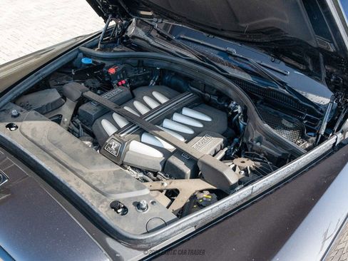 Used 2020 Rolls-Royce Cullinan Black Badge image 15