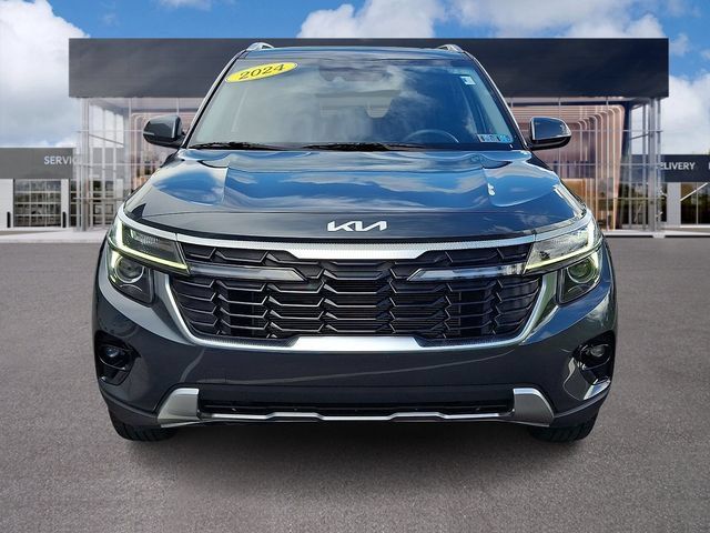 Used 2024 Kia Seltos S AWD/4WD image 2