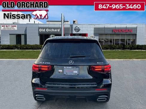 Used 2025 Mercedes-Benz GLB 250 4MATIC image 6