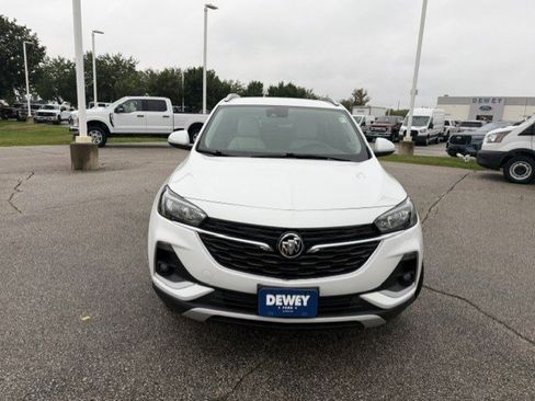 Used 2022 Buick Encore GX Select FWD image 2