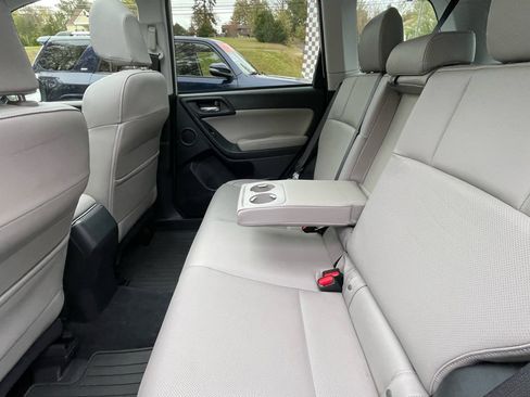 Used 2018 Subaru Forester 2.5i Limited image 23
