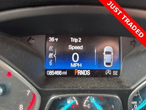 Used 2017 Ford Escape SE w/ SE Cold Weather Package image 5