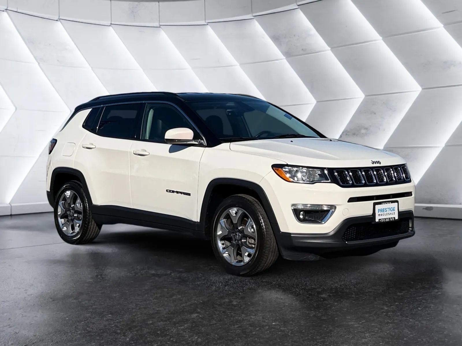 Used 2018 Jeep Compass Limited w/ Navigation Group FWD image 7