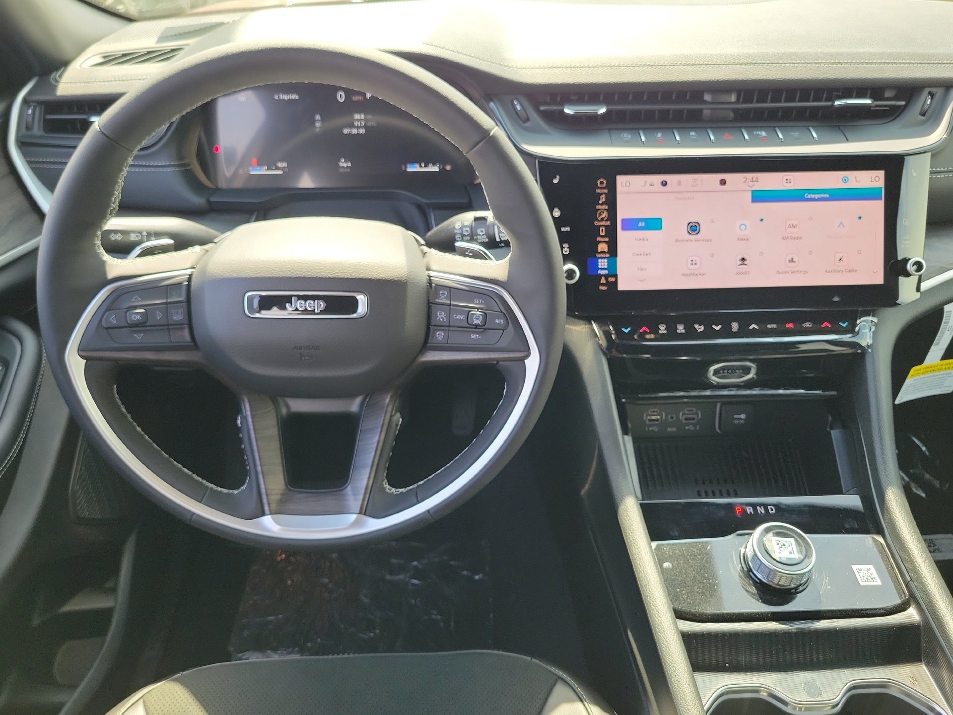 New 2026 Jeep Grand Cherokee Altitude RWD image 4
