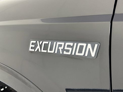 Used 2003 Ford Excursion Limited AWD/4WD image 27