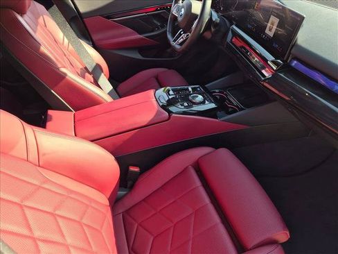 Certified 2024 BMW i5 eDrive40i w/ M Sport Package RWD image 22