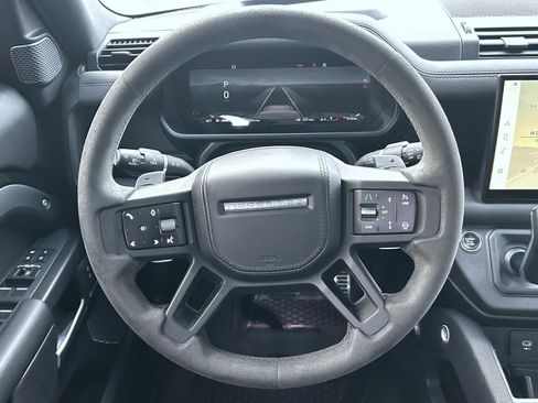 Used 2023 Land Rover Defender 110 V8 image 11
