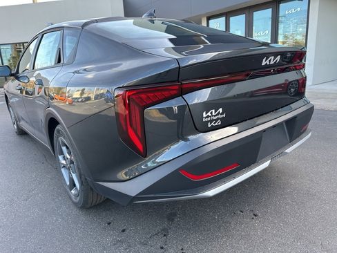 New 2025 Kia K4 LXS image 9