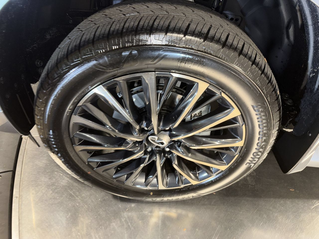 New 2026 INFINITI QX80 Autograph AWD/4WD image 10