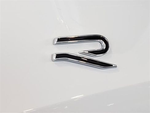 New 2026 Volkswagen Tiguan SEL R-Line image 4