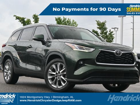 Used 2023 Toyota Highlander Limited FWD image 1