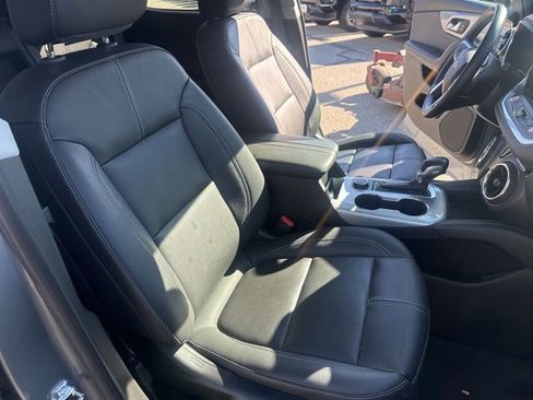 Used 2024 Chevrolet Blazer LT image 11