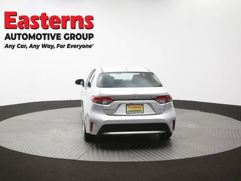Used 2022 Toyota Corolla LE FWD image 35