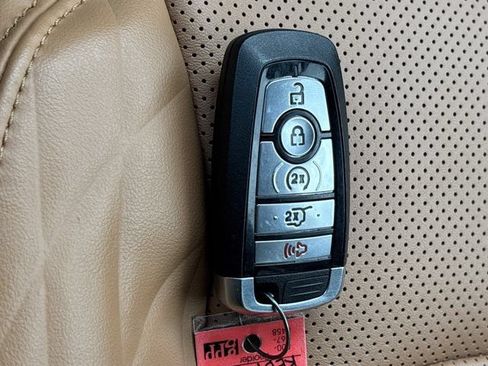 Used 2024 Ford Expedition Platinum AWD/4WD image 54