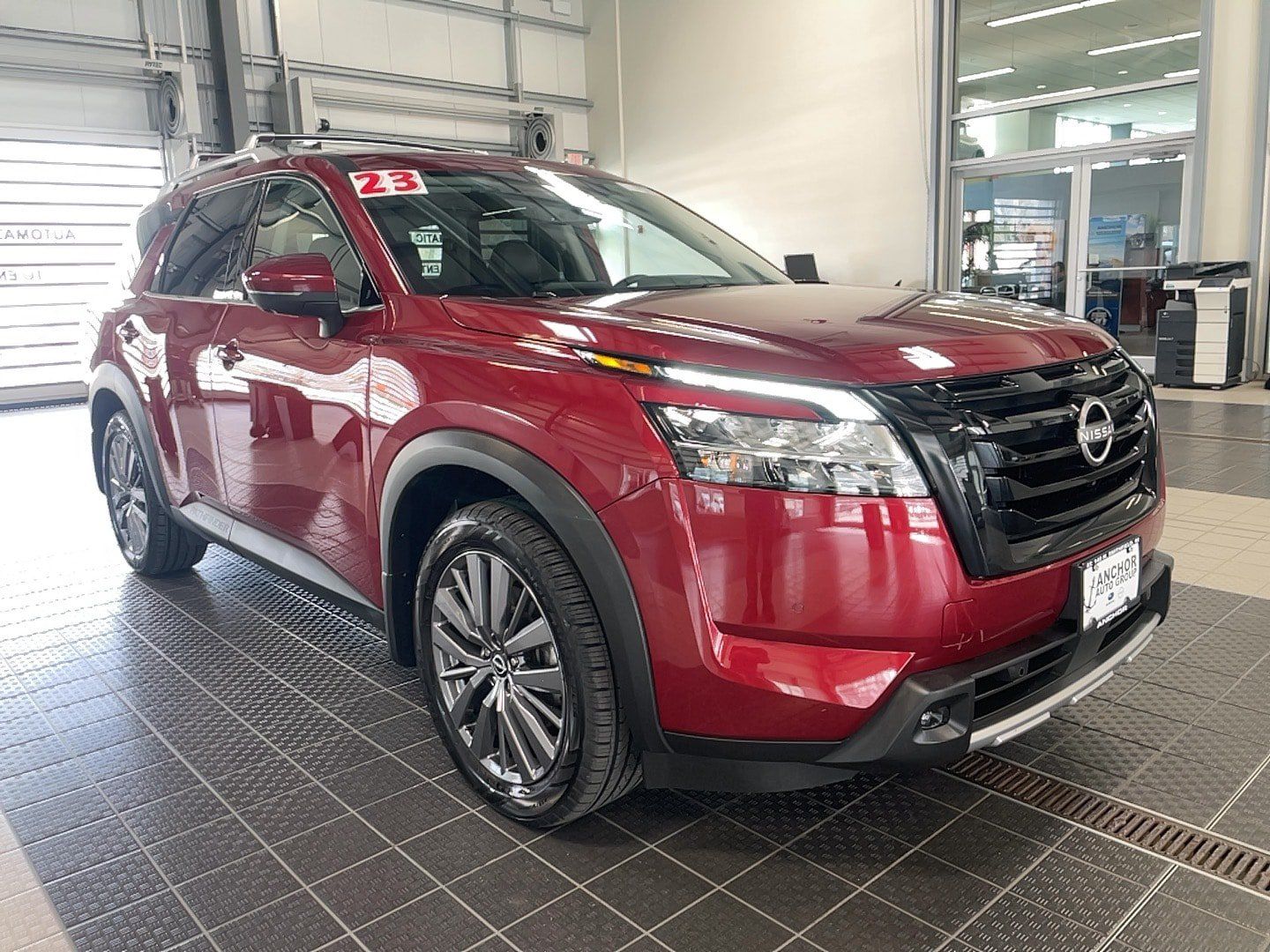 Used 2023 Nissan Pathfinder SL w/ SL Premium Package AWD/4WD image 2