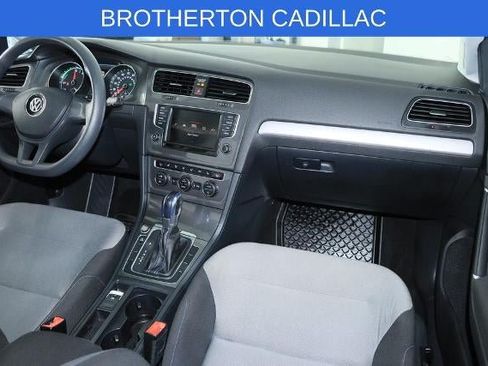 Used 2016 Volkswagen e-Golf SE FWD image 28