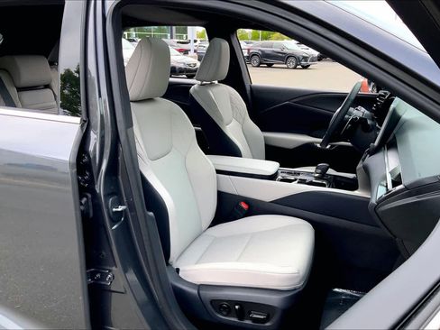 Certified 2025 Lexus RX 350 Premium w/ Convenience Package AWD/4WD image 9