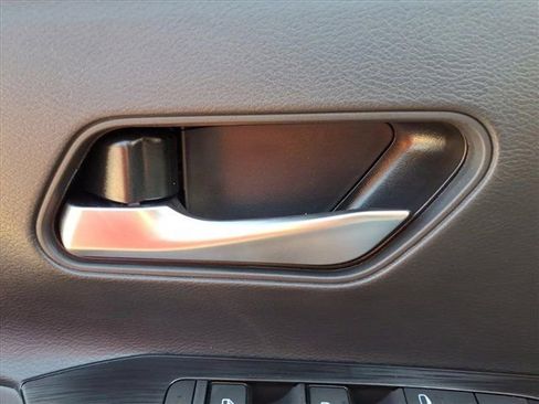 New 2026 Nissan Kicks SV w/ SV Premium Package image 19