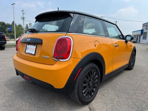 Used 2017 MINI Cooper 2-Door Hardtop FWD image 7