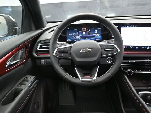 New 2026 Chevrolet Traverse Z71 w/ Driver Confidence Package image 31