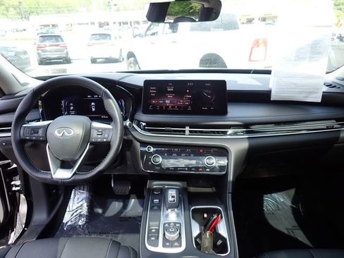 Used 2024 INFINITI QX60 Sensory AWD/4WD image 17