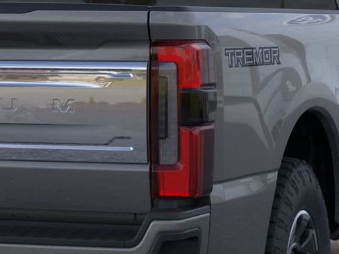New 2026 Ford F250 Platinum w/ Platinum Plus Package AWD/4WD image 21