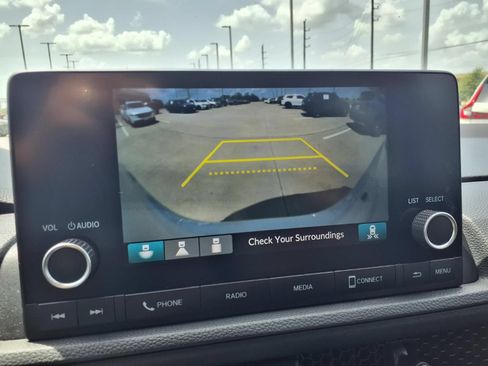 Used 2025 Honda CR-V EX image 11