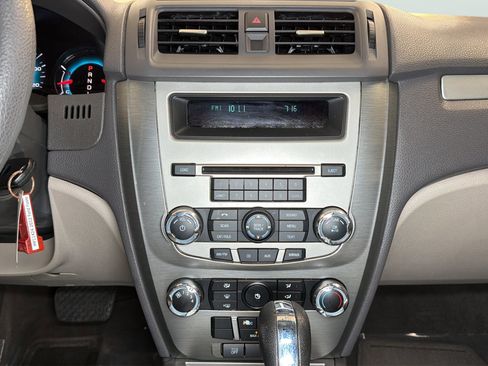 Used 2012 Ford Fusion SE FWD image 14