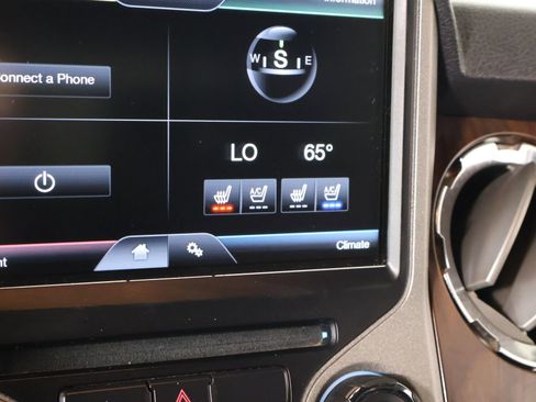 Used 2015 Ford F250 Lariat w/ Chrome Package image 7