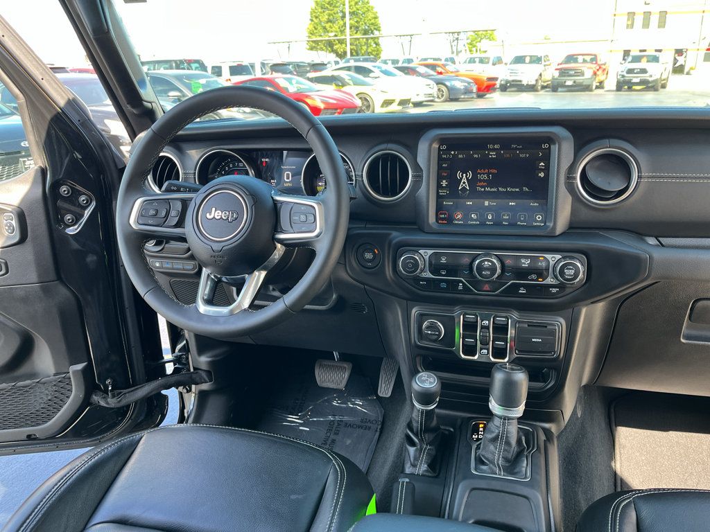 Used 2023 Jeep Wrangler Unlimited Sahara AWD/4WD image 42