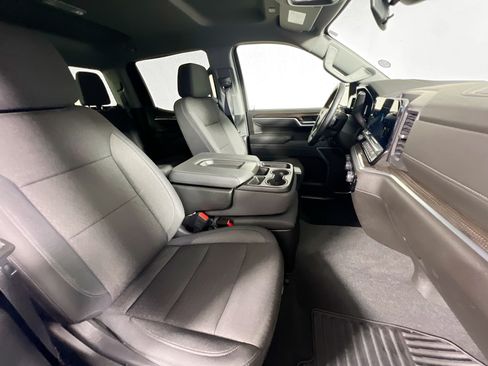 Used 2025 Chevrolet Silverado 1500 LT AWD/4WD image 30