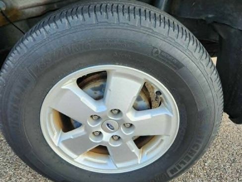 Used 2011 Ford Escape XLT w/ 202A Rapid Spec Order Code AWD/4WD image 27