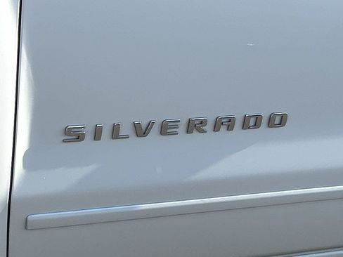 Used 2018 Chevrolet Silverado 1500 LT w/ All Star Edition AWD/4WD image 31