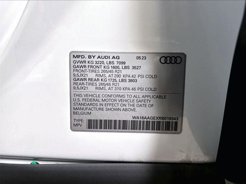 Certified 2024 Audi Q8 e-tron Premium Plus AWD/4WD image 35
