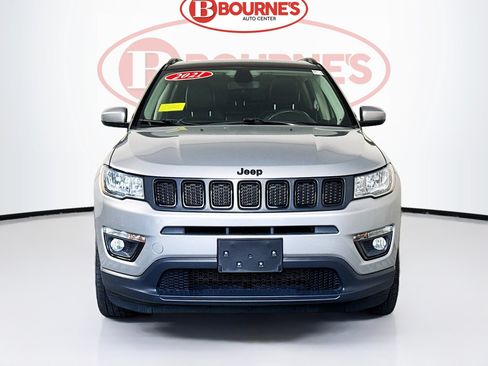 Used 2021 Jeep Compass Latitude w/ Sun and Sound Group AWD/4WD image 5