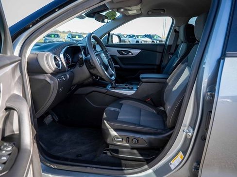Used 2023 Chevrolet Blazer LT image 13