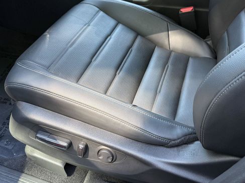 Used 2024 Honda CR-V EX-L image 19