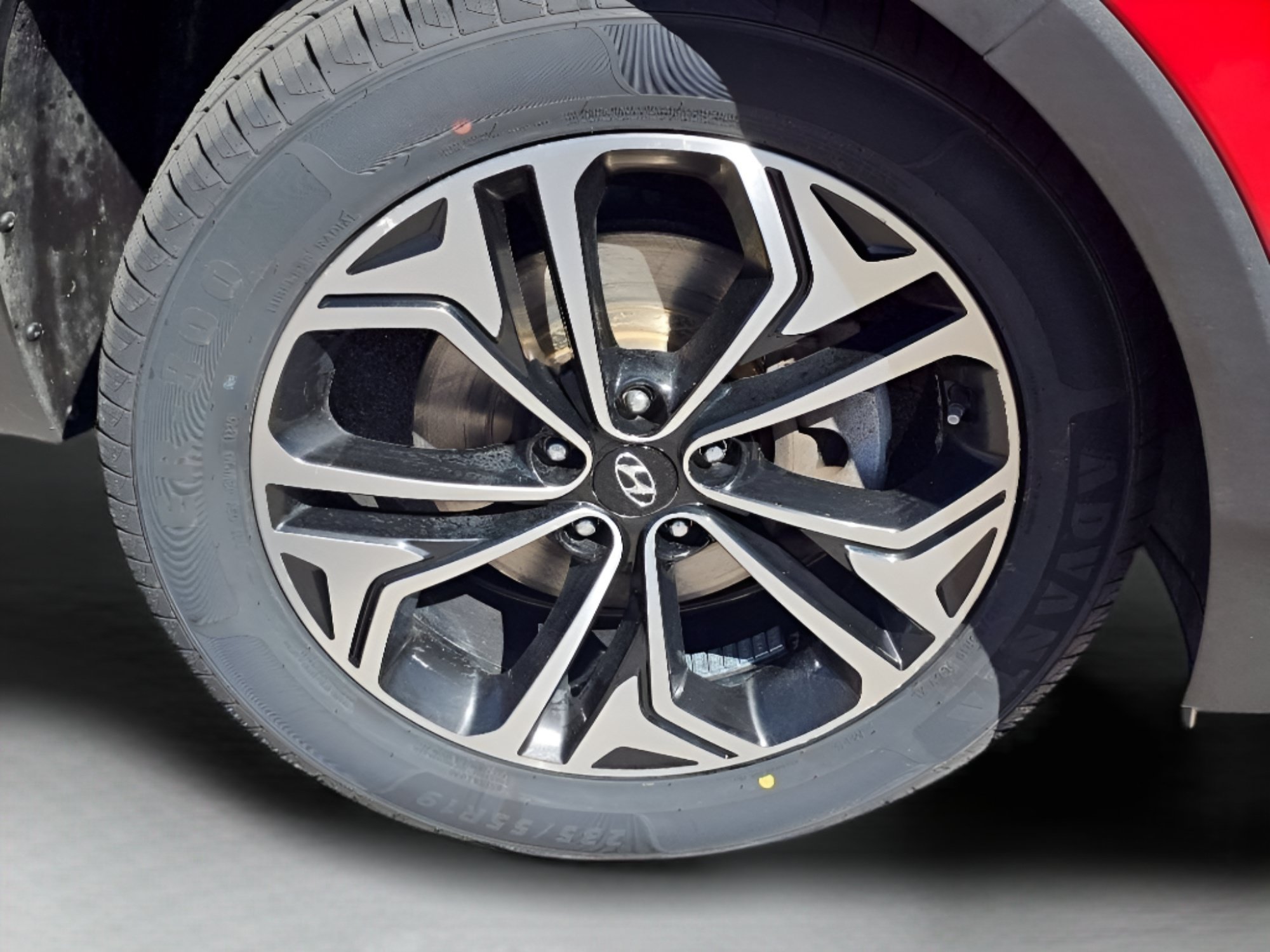 Used 2020 Hyundai Santa Fe Limited AWD/4WD image 19