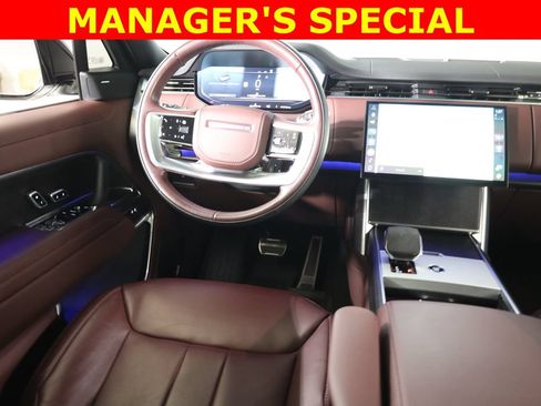 Used 2025 Land Rover Range Rover SE AWD/4WD image 45