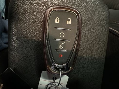 Used 2021 Chevrolet TrailBlazer RS w/ Sun and Liftgate Package FWD image 17