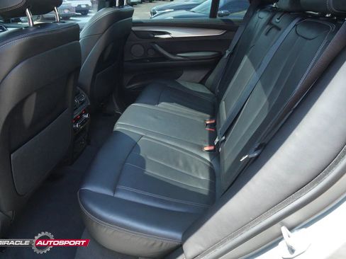 Used 2016 BMW X5 M image 23