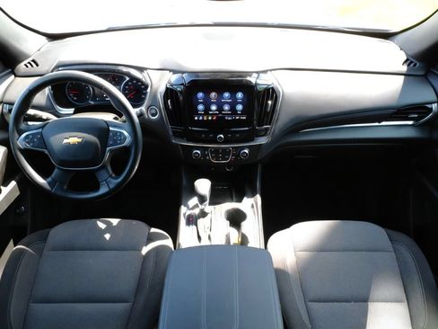 Used 2023 Chevrolet Traverse LT AWD/4WD image 17