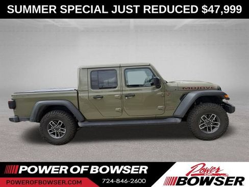 Used 2025 Jeep Gladiator Mojave w/ Convenience Group AWD/4WD image 8