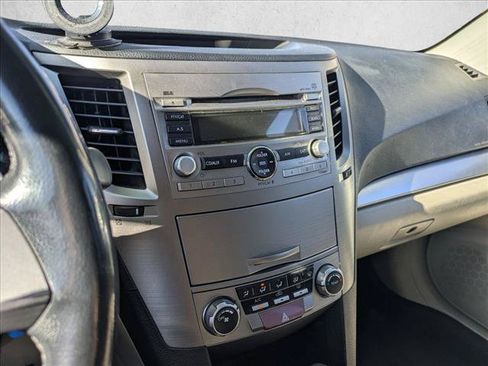 Used 2011 Subaru Outback 2.5i Premium AWD/4WD image 11